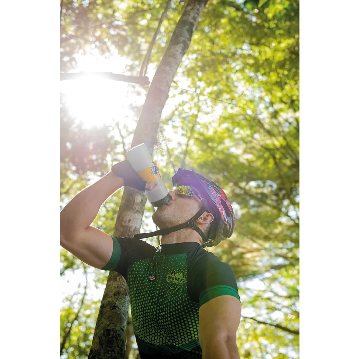 Botella deportiva de agua Tramontina 750 ml — imagen 4 de 5