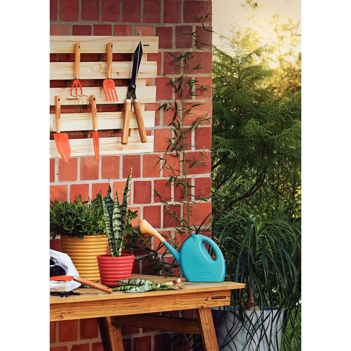 Juego de herramientas de jardín Tramontina de acero carbono con mangos de madera 3 piezas — imagen 6 de 6