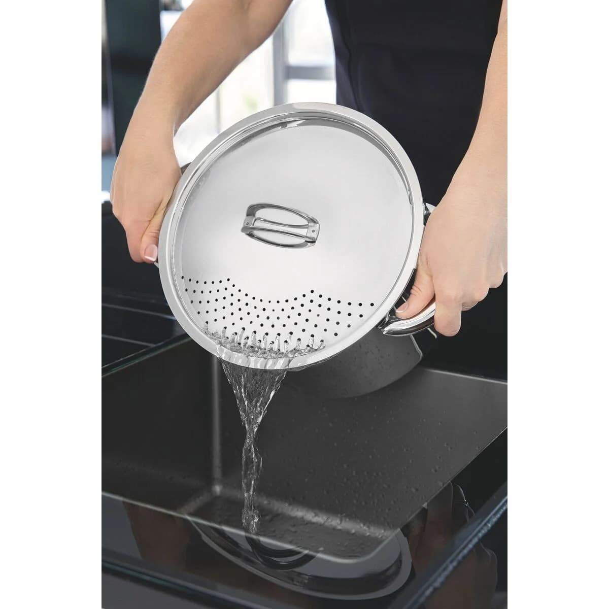 Olla para pasta Tramontina Solar de acero inoxidable con asas Triple Fondo 24 cm 7.7 L — Apta Inducción — imagen 4 de 4