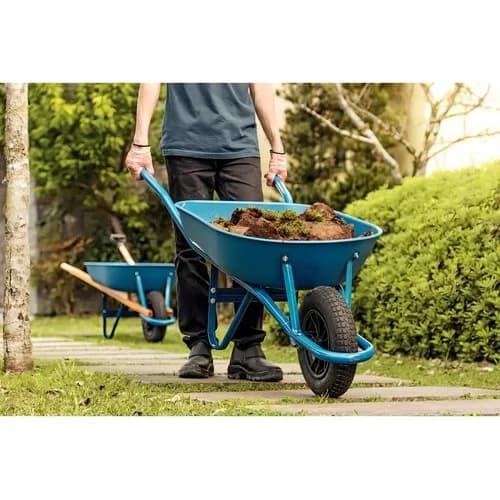 Carretilla con bandeja de acero Tramontina azul 50 L con rueda maciza — imagen 5 de 5