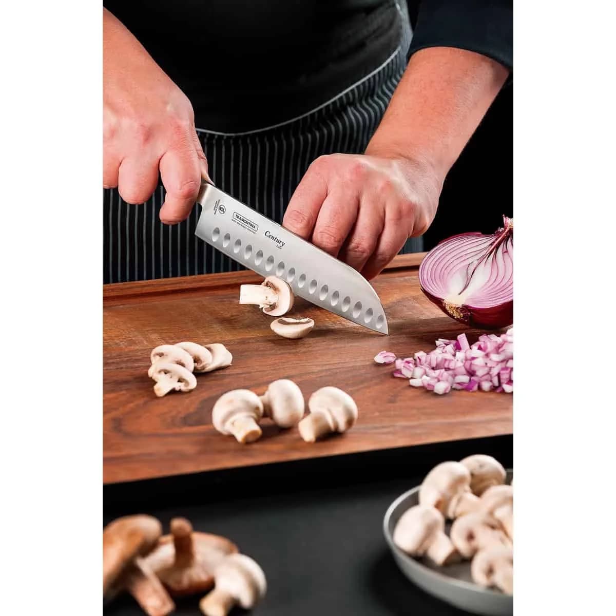 Cuchillo Santoku Tramontina Century de acero inoxidable 5 pulgadas negro — imagen 3 de 5