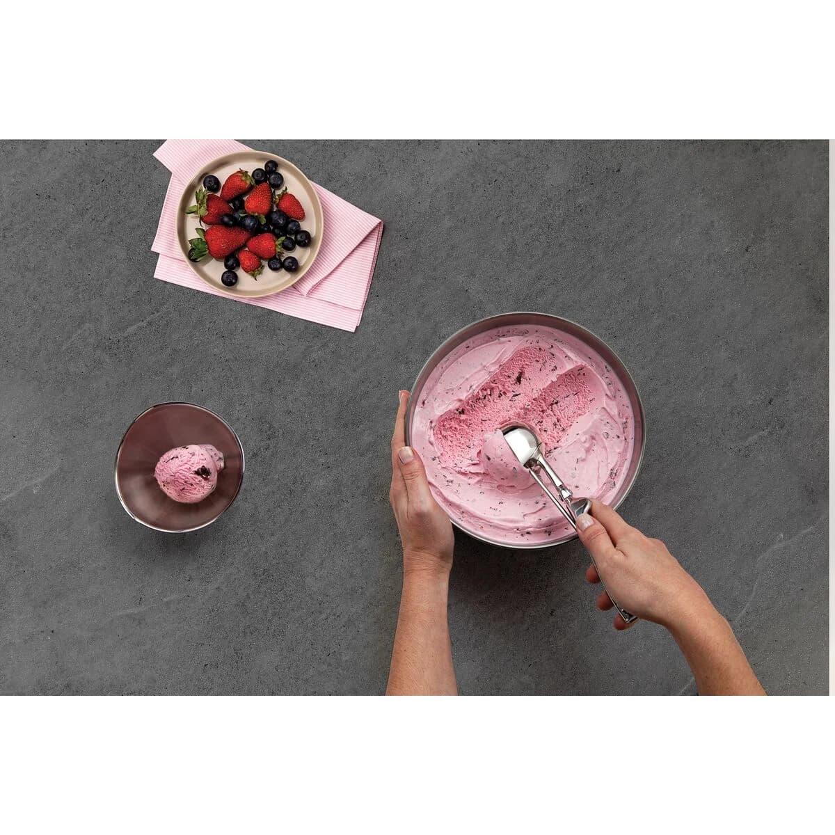 Cuchara para helado con extractor Tramontina Marffim de acero inoxidable — imagen 4 de 5