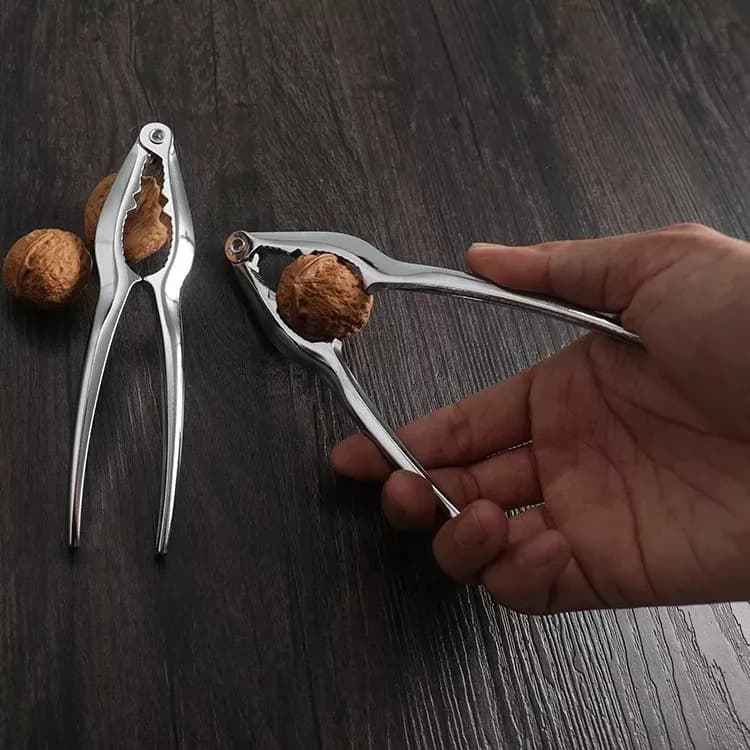 Pinza Abridor De Nueces Aluminio Cocina Frutos Secos — imagen 3 de 3