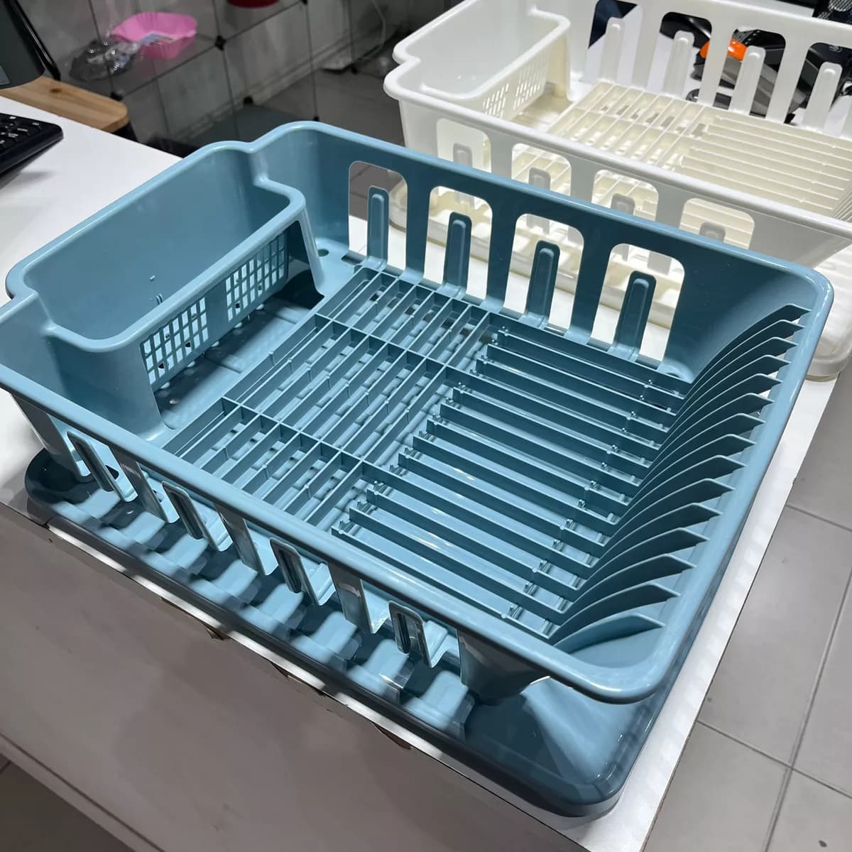 Escurridor De Platos Plástico Bandeja Cubiertero Desagüe — imagen 4 de 4