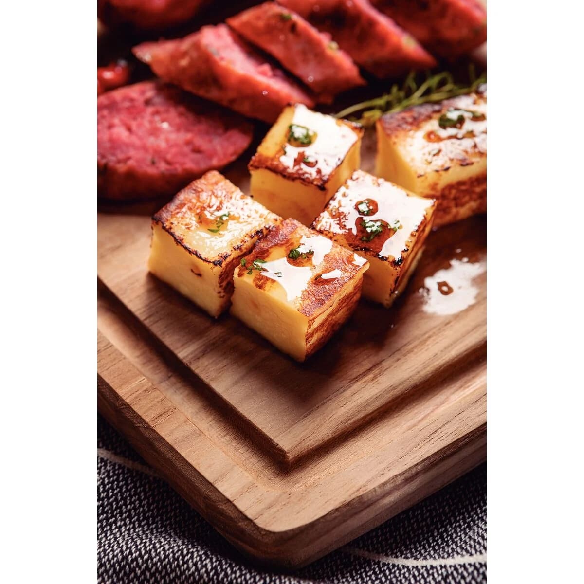 Plato De Madera Tramontina Asado Churrasco 21 Cm Teca — imagen 4 de 4
