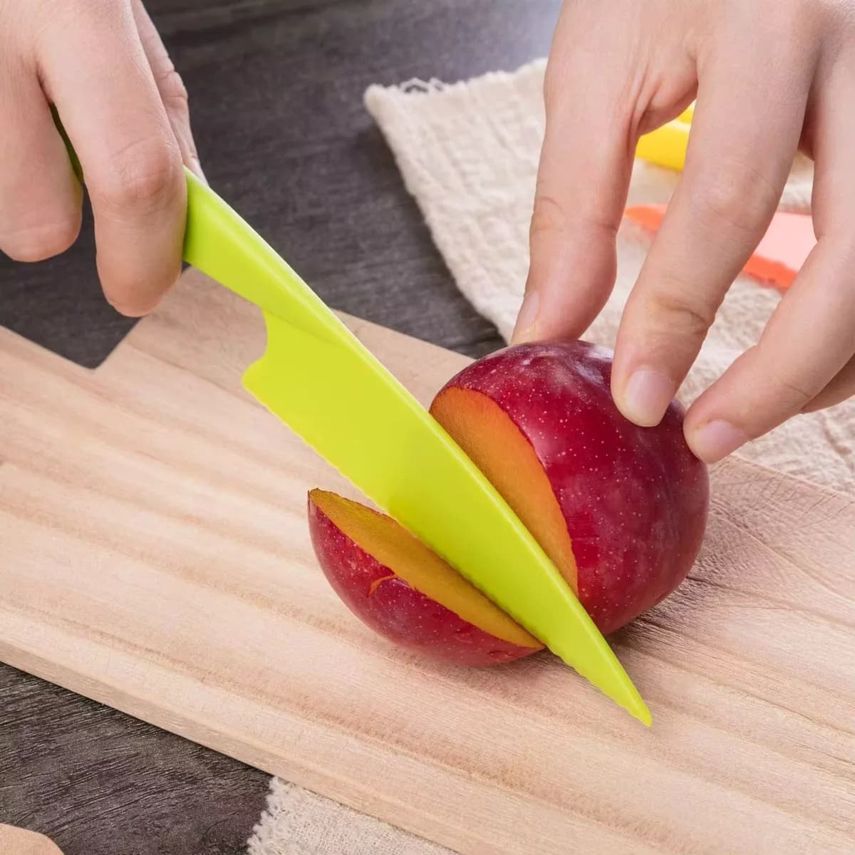 Cuchilla De Plástico Para Verduras Vegetales Tortas 29 Cm — imagen 5 de 5