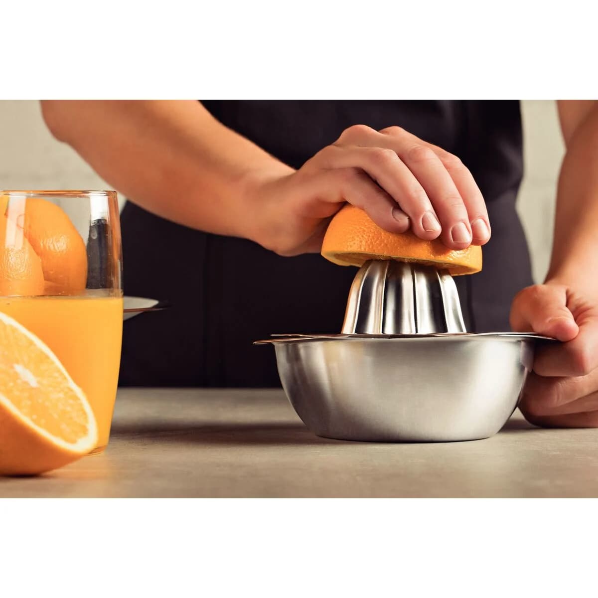 Exprimidor de Frutas Tramontina Utility Acero Inoxidable — imagen 5 de 5