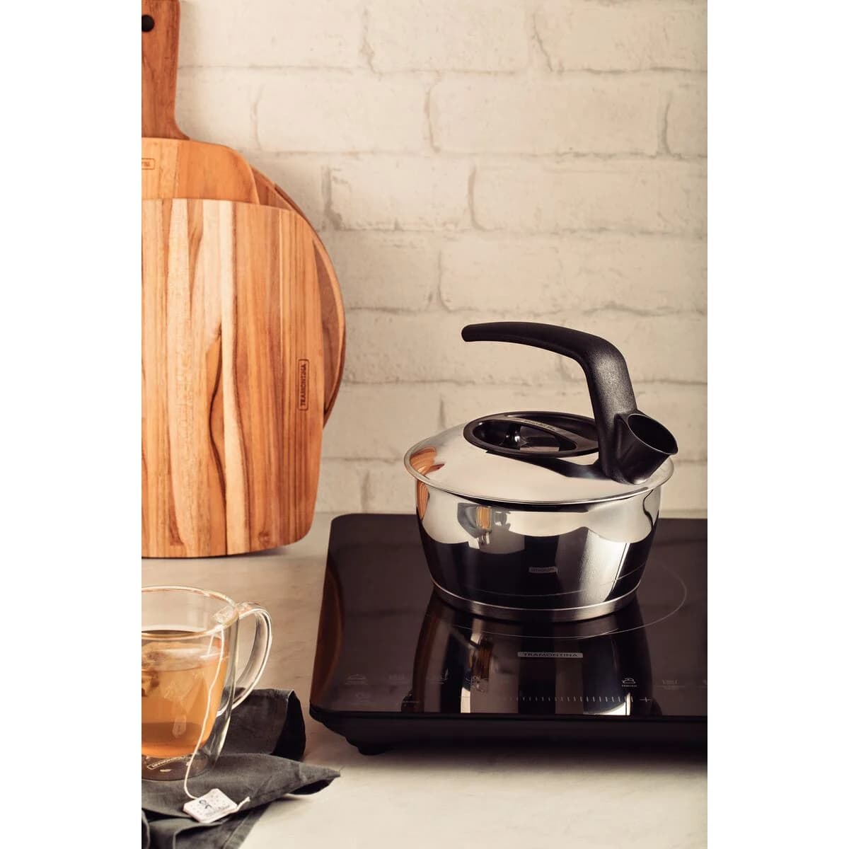 Caldera Tramontina Fondo Triple Induccion Acero Inox 1,5 Lts — imagen 5 de 6