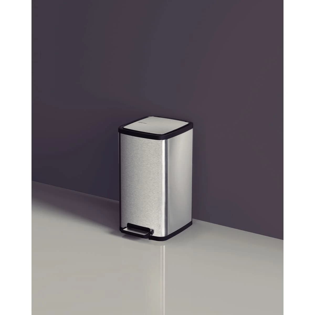 Basurero en Acero Inox con Pedal Tramontina Octos 15 Litros — imagen 3 de 5
