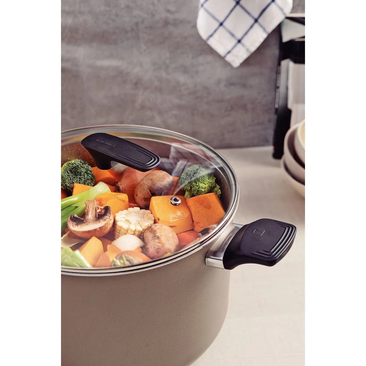 Olla Tramontina Milazzo Teflon Antiadher 26 Cm 9,6 Litros — imagen 5 de 5