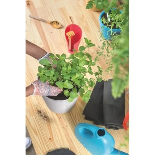 Regadera plástica para jardín Tramontina 2 L — imagen 6 de 16