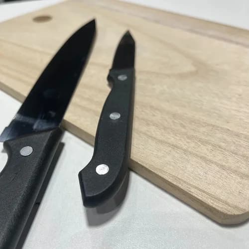 Set De Cuchillos 6 Piezas Con Tabla De Madera Negro — imagen 4 de 4