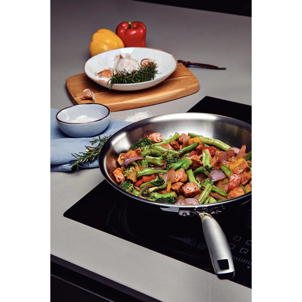Wok Tramontina Grano Cuerpo Triple 28 cm 3,4 L Acero Inoxidable 18/10 — Apto Inducción — imagen 7 de 8
